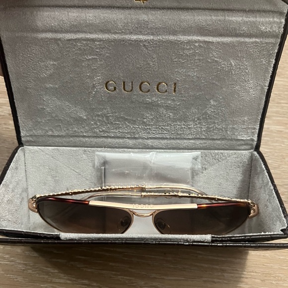 Gucci Women's GG 4276NS 4276/N/S Aviator Swarovski Crystals Temples Sunglasses - Picture 4 of 5